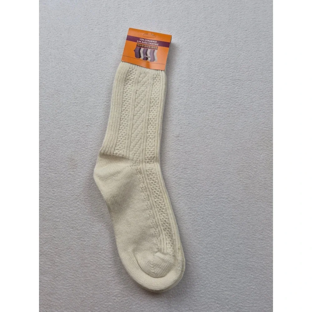 N.Firat FRT Collection Cream Wool Cable Knit Crew Socks Ivory Textured Warm